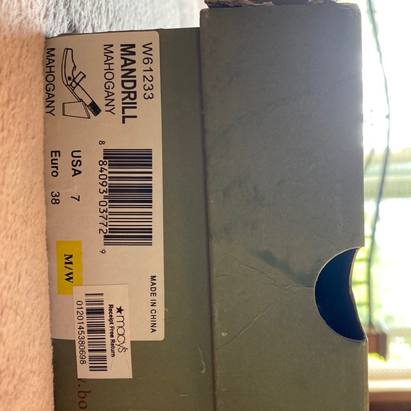 Born NWT heels have box very comfortable just wrong size Brown leather sz 7 - Picture 2 of 6